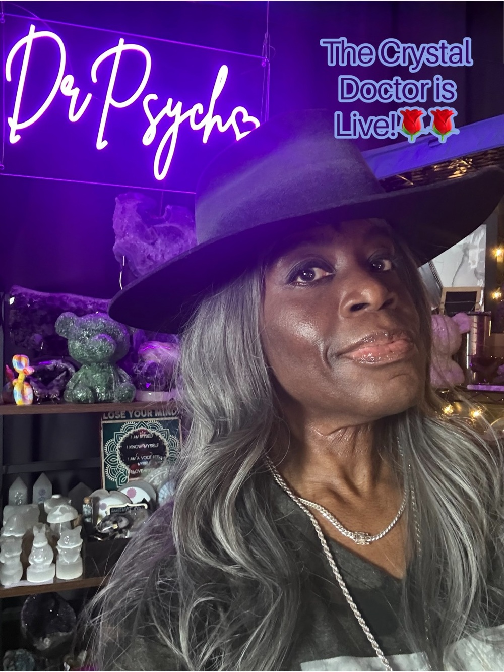 DrPsych_Faves12 is Live! Your Crystal Luxury Doctor! Gold ⭐️ Posh Ambassador! - Picture 4 of 16
